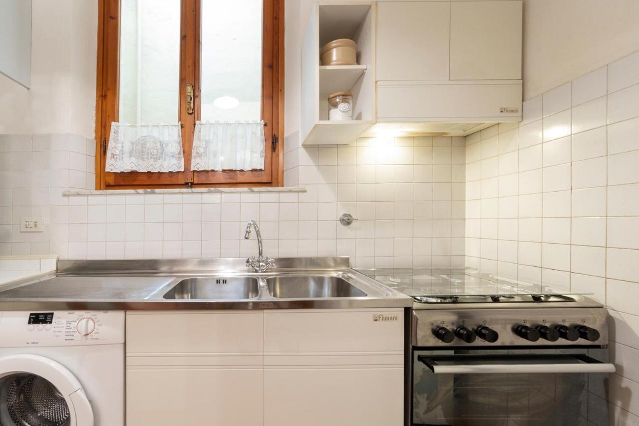 110 Sqm Apartment 6 Sleeps In Santa Croce 피렌체 외부 사진