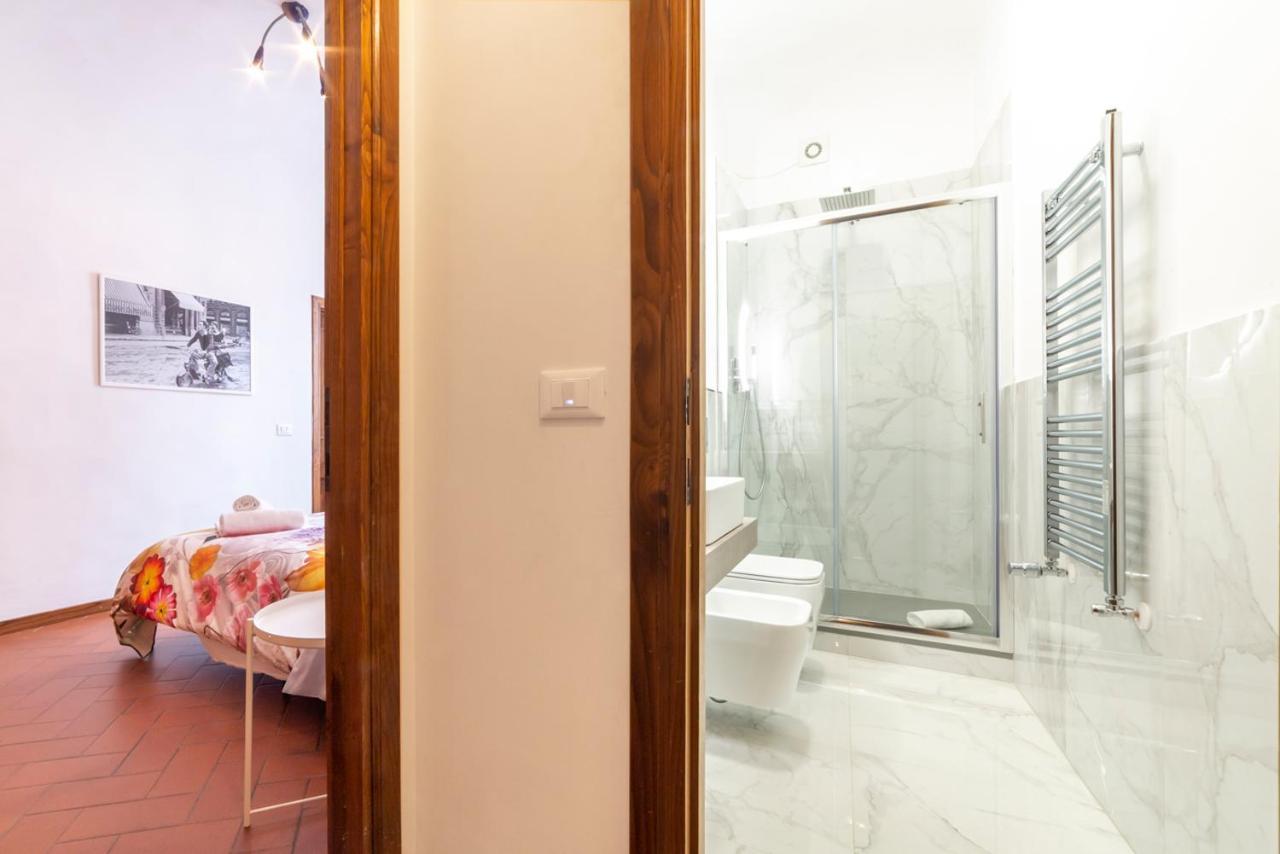 110 Sqm Apartment 6 Sleeps In Santa Croce 피렌체 외부 사진